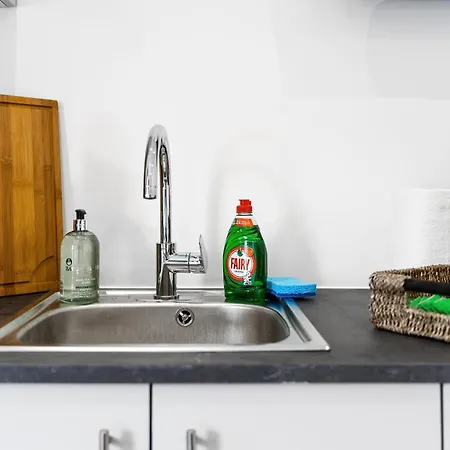 En-Suite Studio Rooms In London Near Wembley Stadium Exterior photo