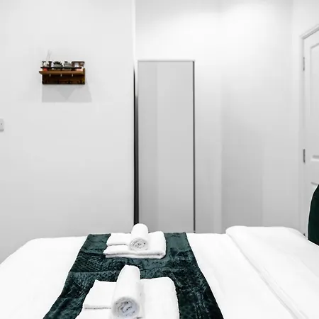 En-Suite Studio Rooms In London Near Wembley Stadium Exterior photo