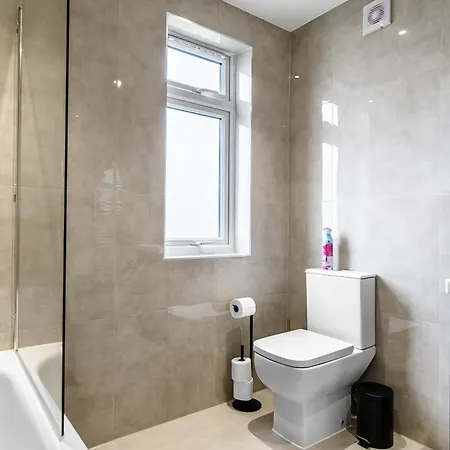En-Suite Studio Rooms In London Near Wembley Stadium Exterior photo