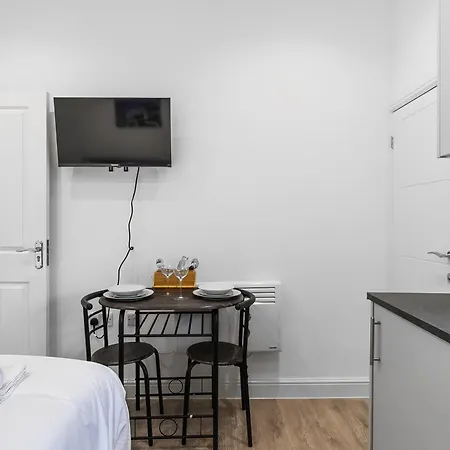 En-Suite Studio Rooms In London Near Wembley Stadium Exterior photo