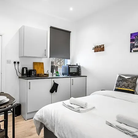 En-Suite Studio Rooms In London Near Wembley Stadium Exterior photo