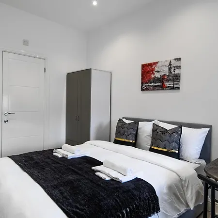 En-Suite Studio Rooms In London Near Wembley Stadium Exterior photo