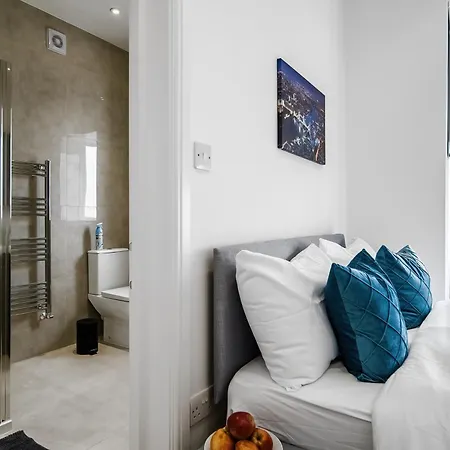 En-Suite Studio Rooms In London Near Wembley Stadium Exterior photo