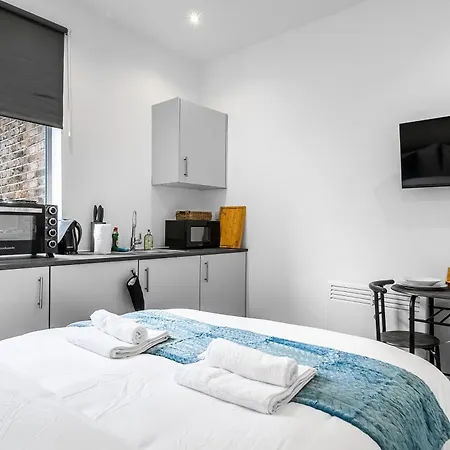 En-Suite Studio Rooms In London Near Wembley Stadium Exterior photo